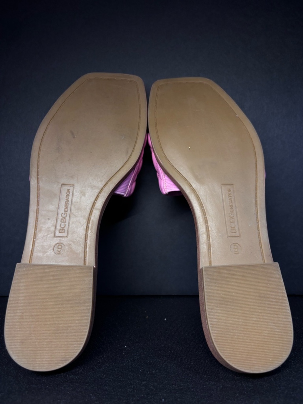 BCBGeneration Pink Quilted Slide Sandals Women’s Size 9 - Picture 13 of 13